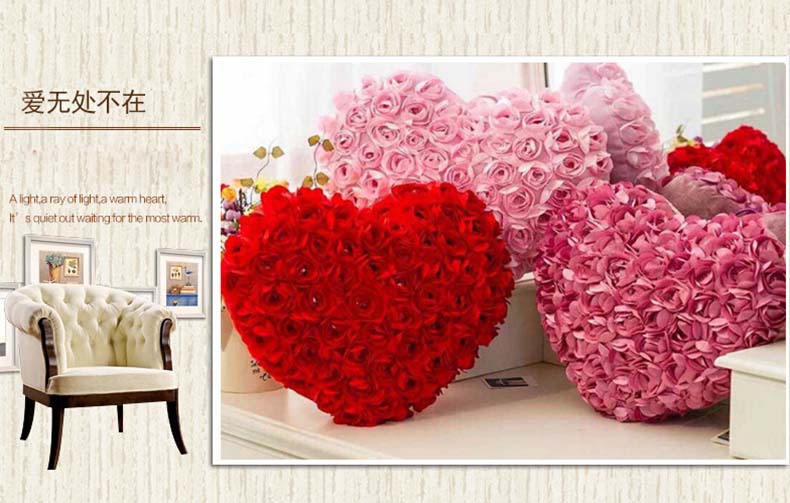 深圳禮至集團(tuán)，禮至集團(tuán)情人節(jié)禮品推薦，情人節(jié)禮品方案推薦：玫瑰愛心抱枕