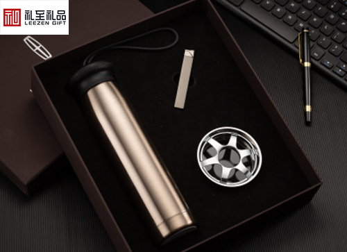 公司年會定制禮品、年度優秀員工禮品、年會伴手禮怎么挑選更貼心2